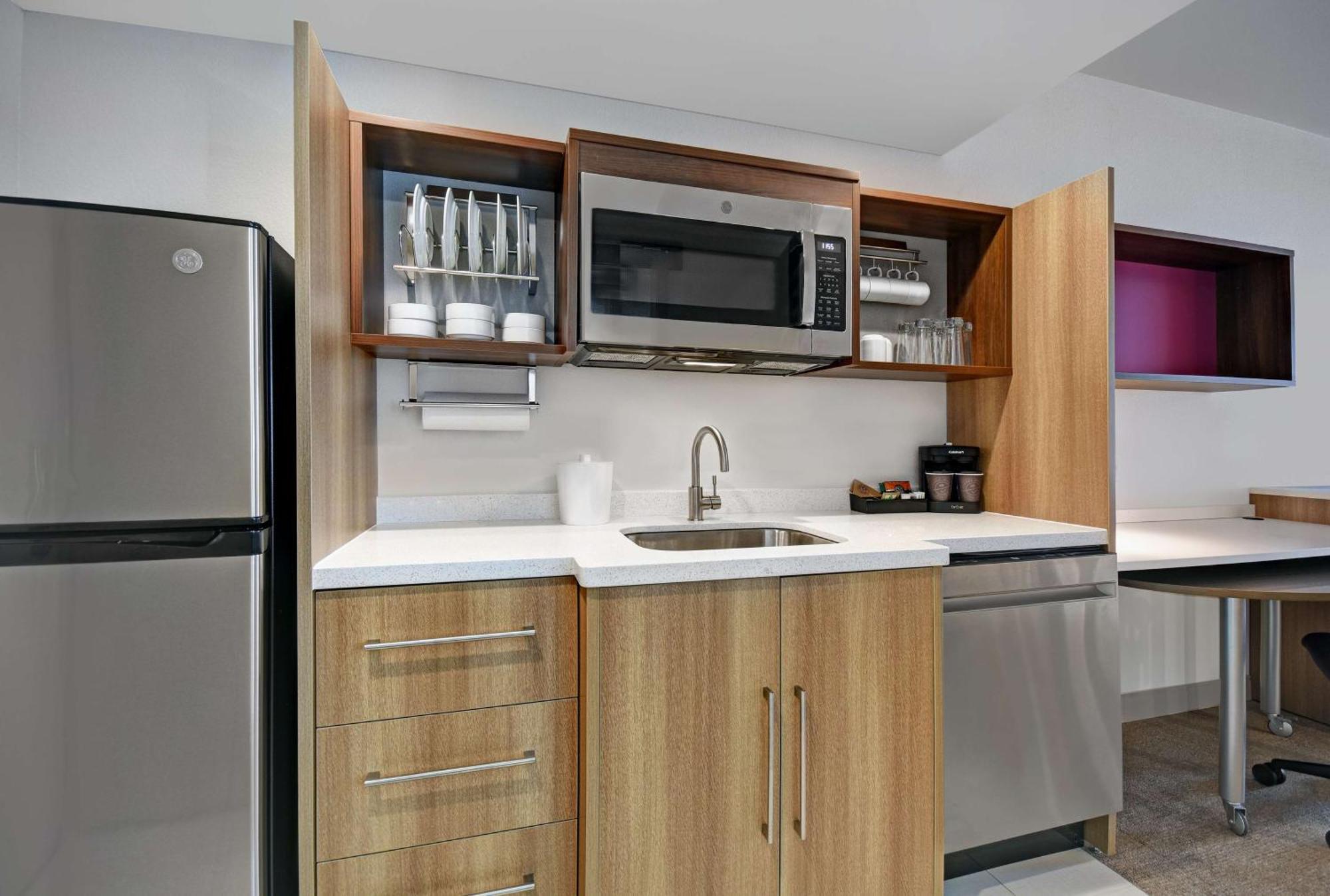 Home2 Suites By Hilton Utica, Ny Экстерьер фото