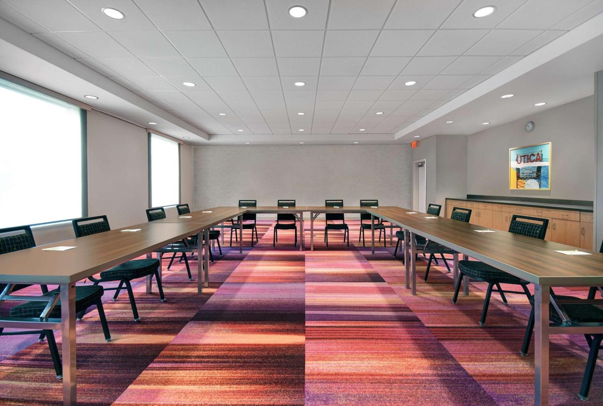 Home2 Suites By Hilton Utica, Ny Экстерьер фото