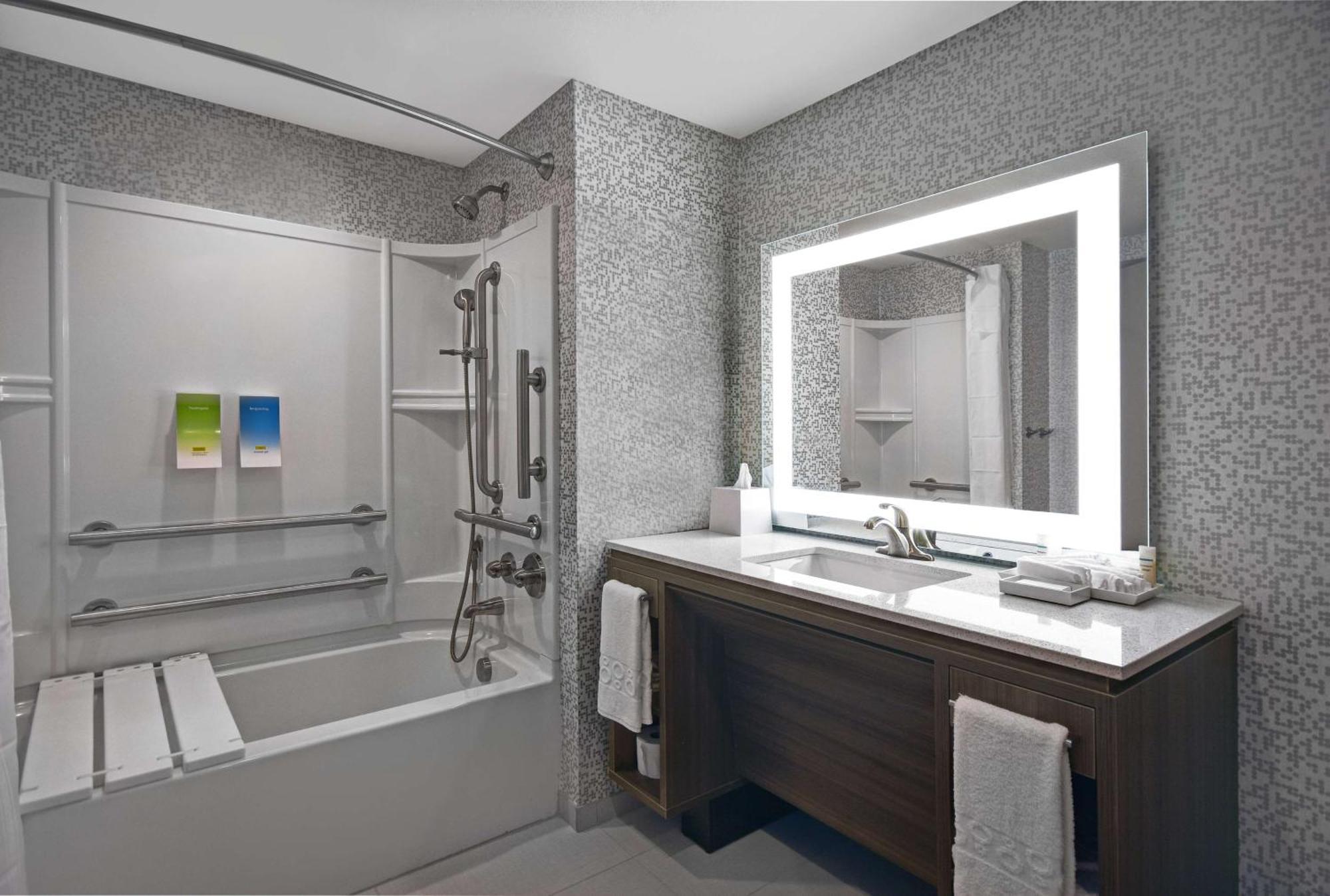 Home2 Suites By Hilton Utica, Ny Экстерьер фото