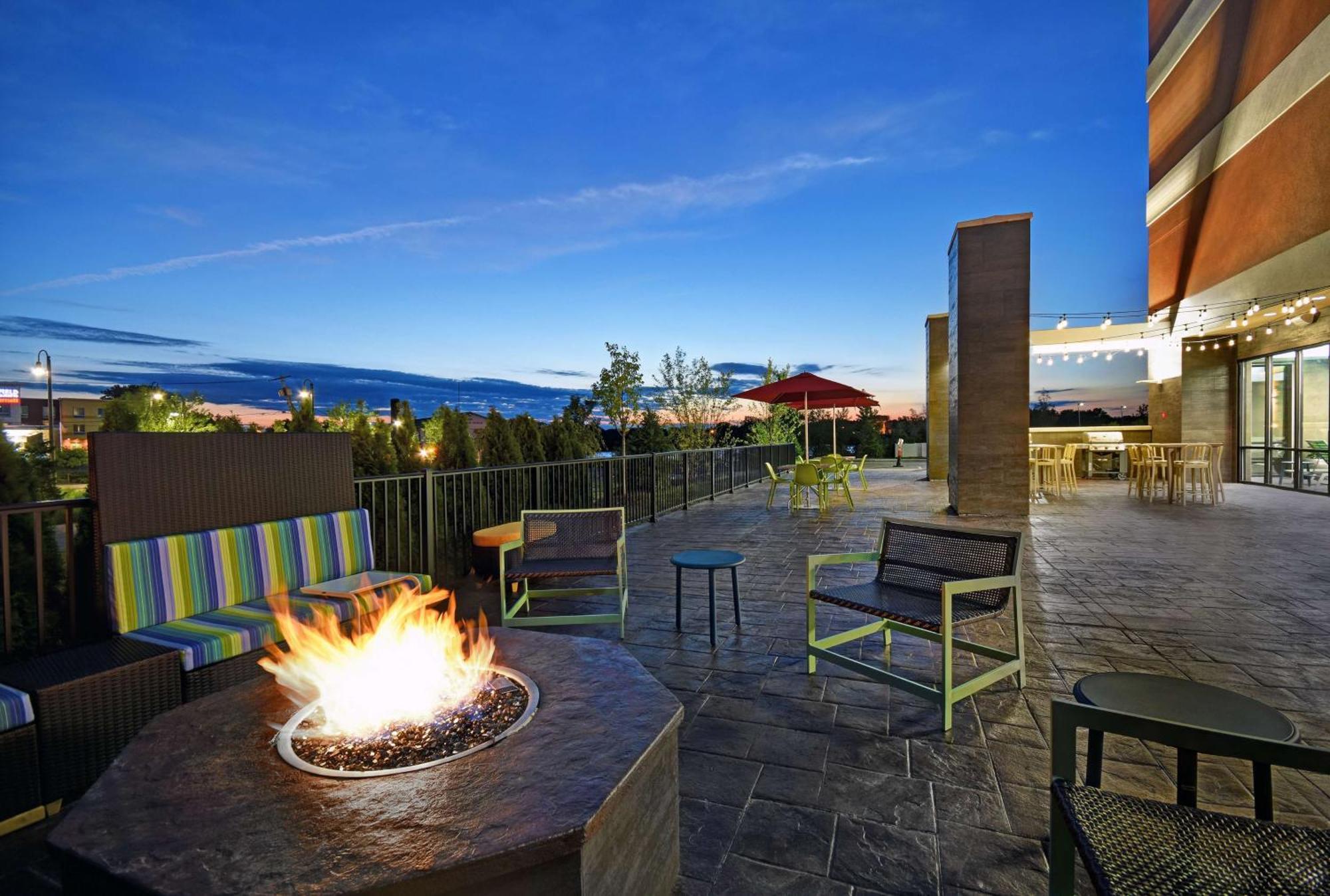 Home2 Suites By Hilton Utica, Ny Экстерьер фото